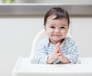 Feeding cues for supported sitter